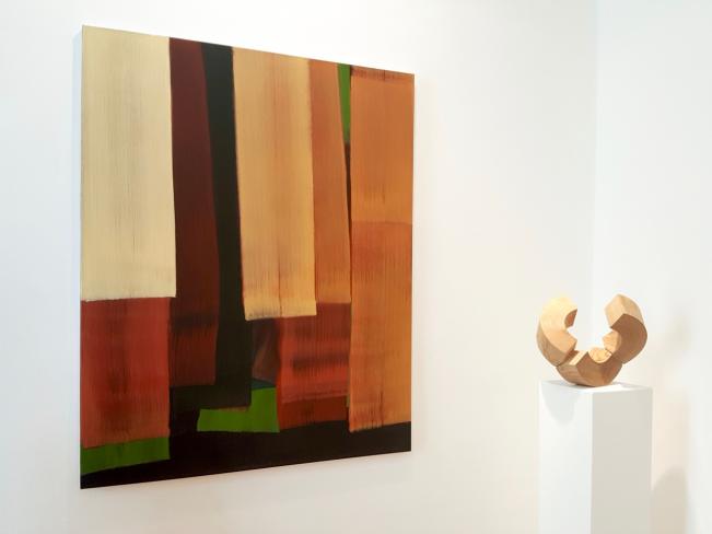 Holger Fitterer, Aka, 2020, Acryl auf Leinwand, 135 x 110 cm, Ausstellungsansicht