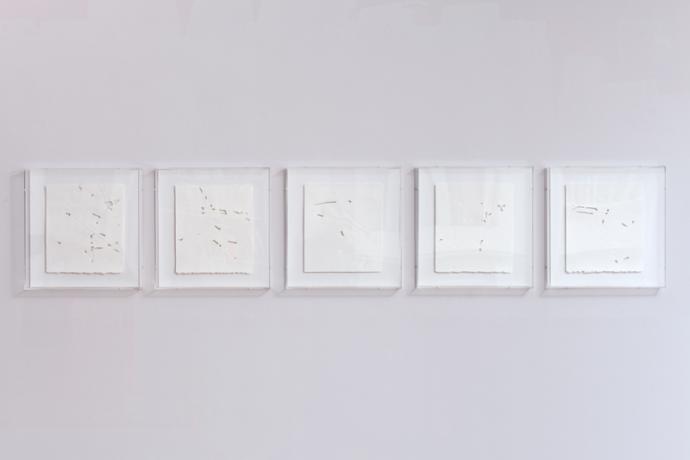 Eric Butcher,  GR 664-668, 2014, Papierprägungen mit Cutouts, je 29 x 25.5 cm